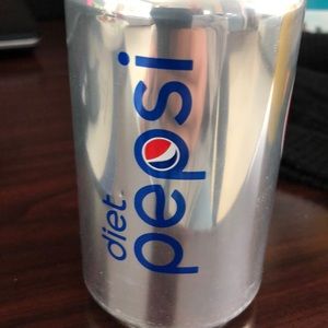 Meet your Posher, Clair